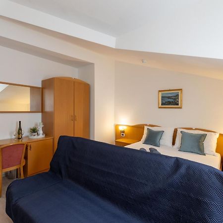 Villa Fontana Trogir Eksteriør billede