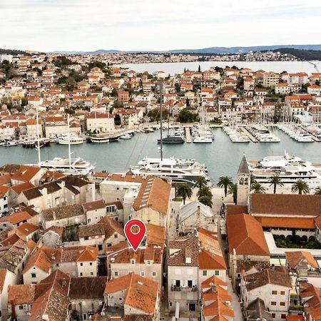 Villa Fontana Trogir Eksteriør billede