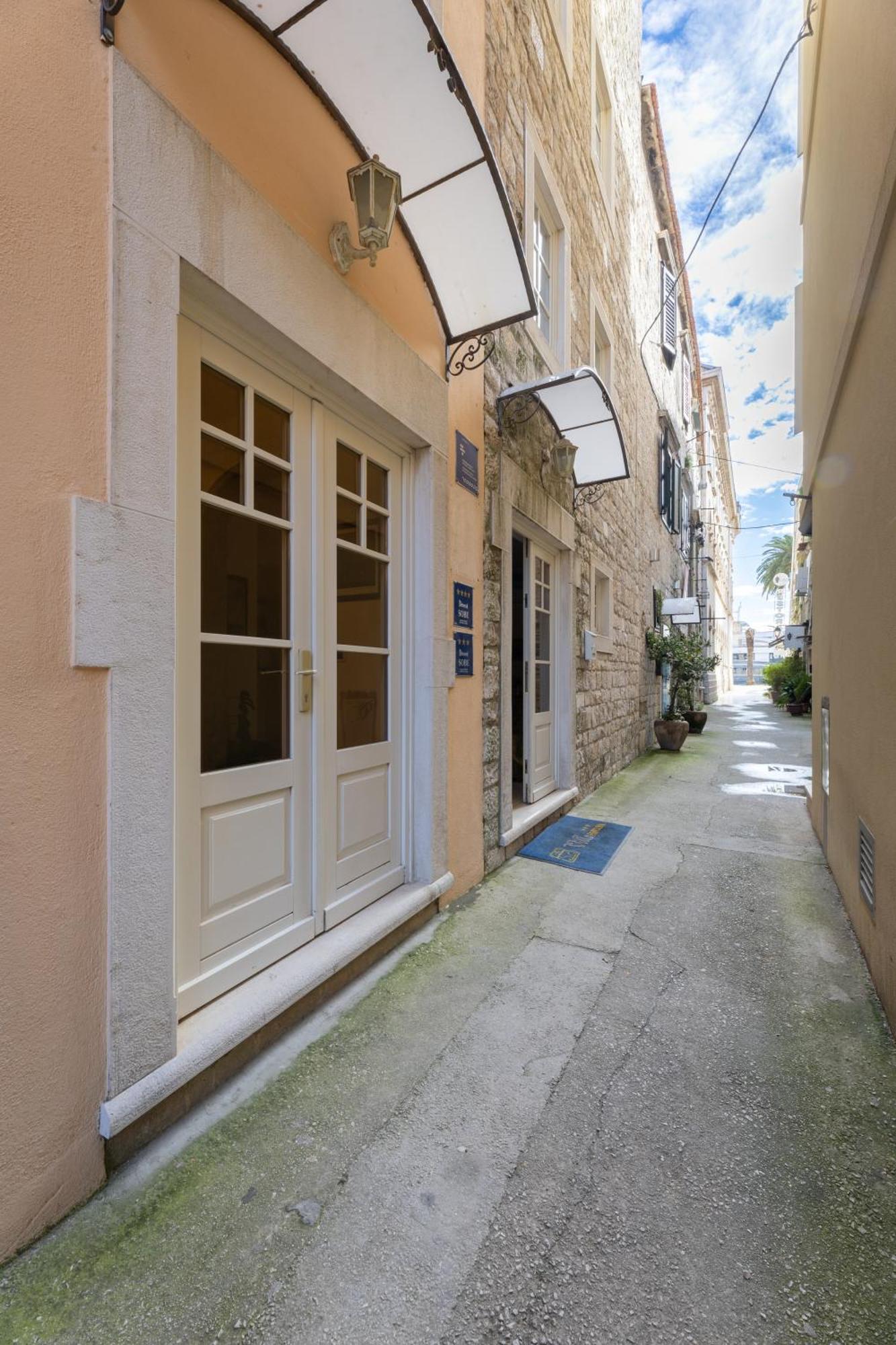 Villa Fontana Trogir Eksteriør billede