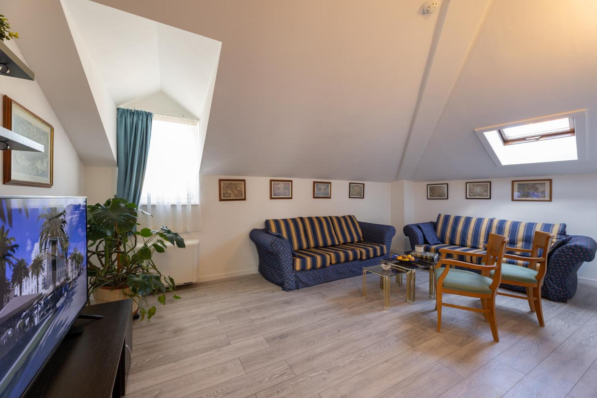 Villa Fontana Trogir Eksteriør billede