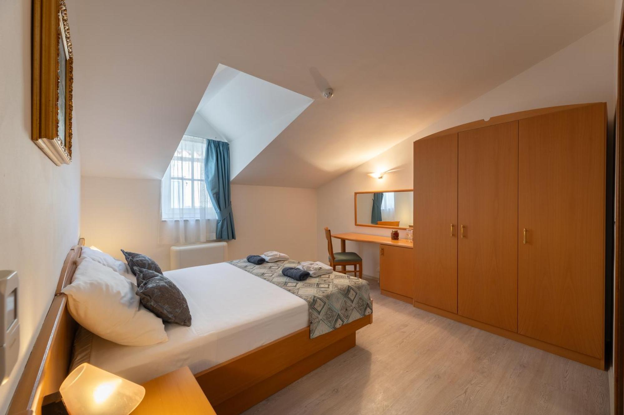 Villa Fontana Trogir Eksteriør billede