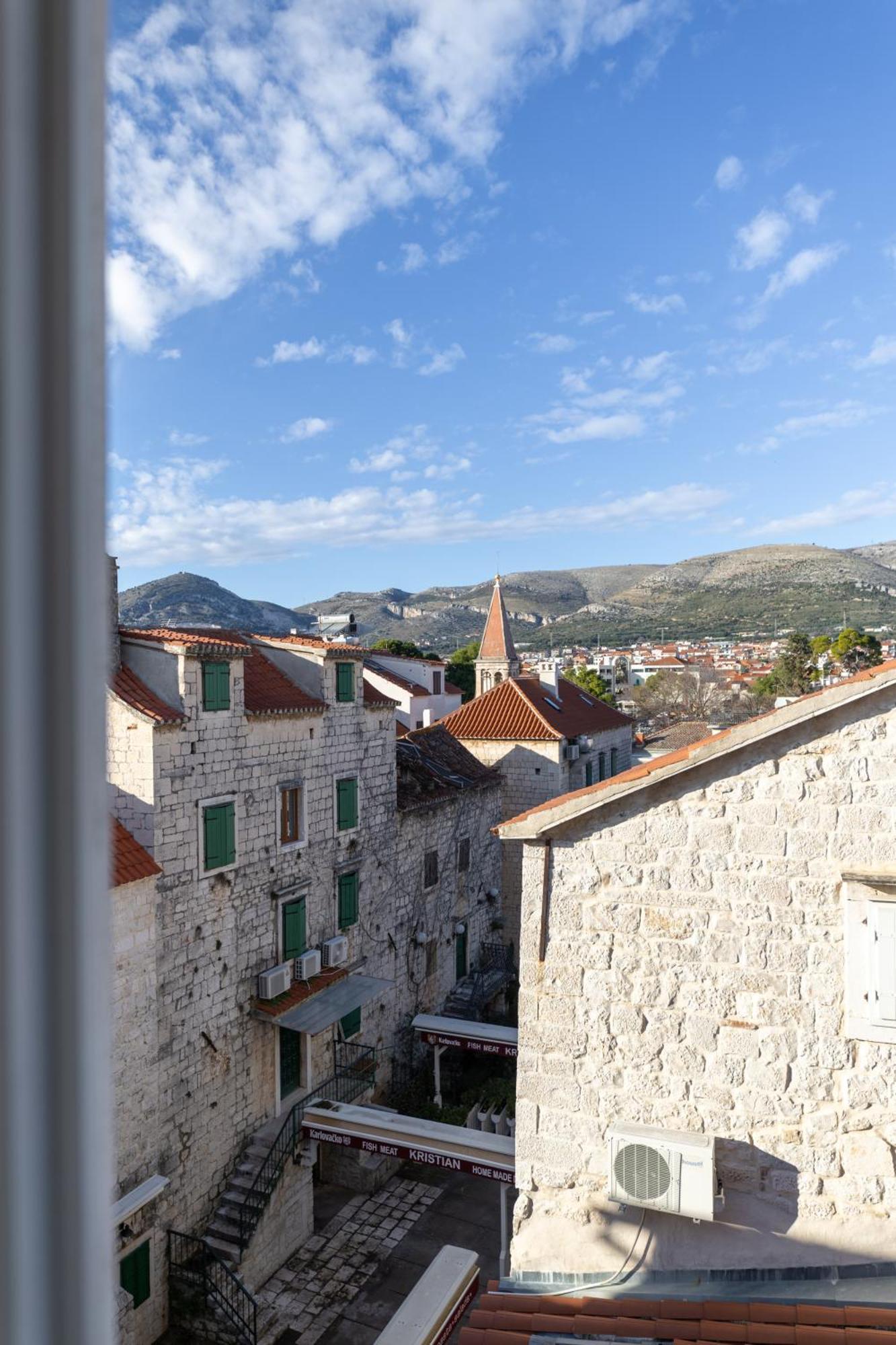 Villa Fontana Trogir Eksteriør billede