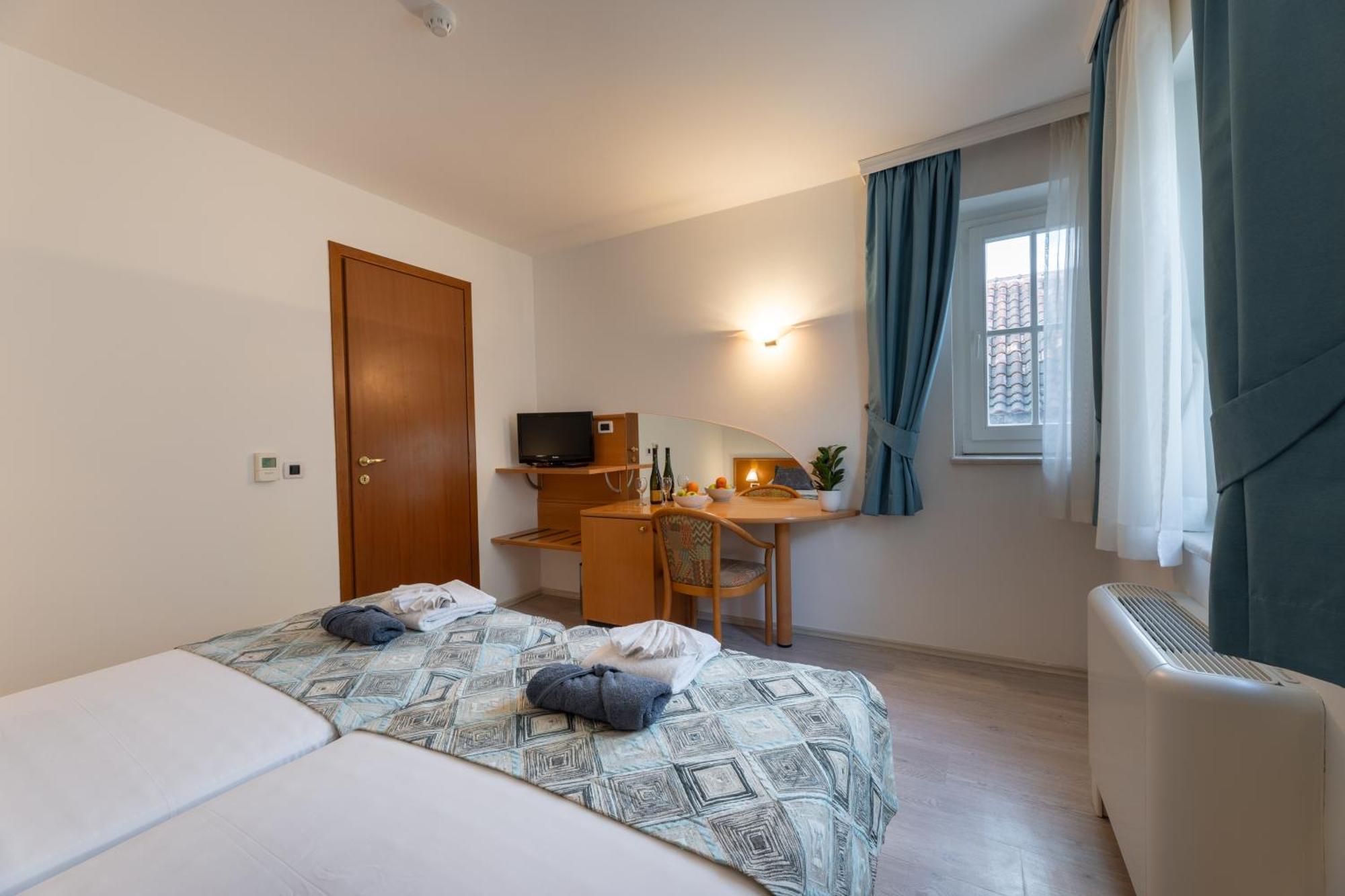Villa Fontana Trogir Eksteriør billede