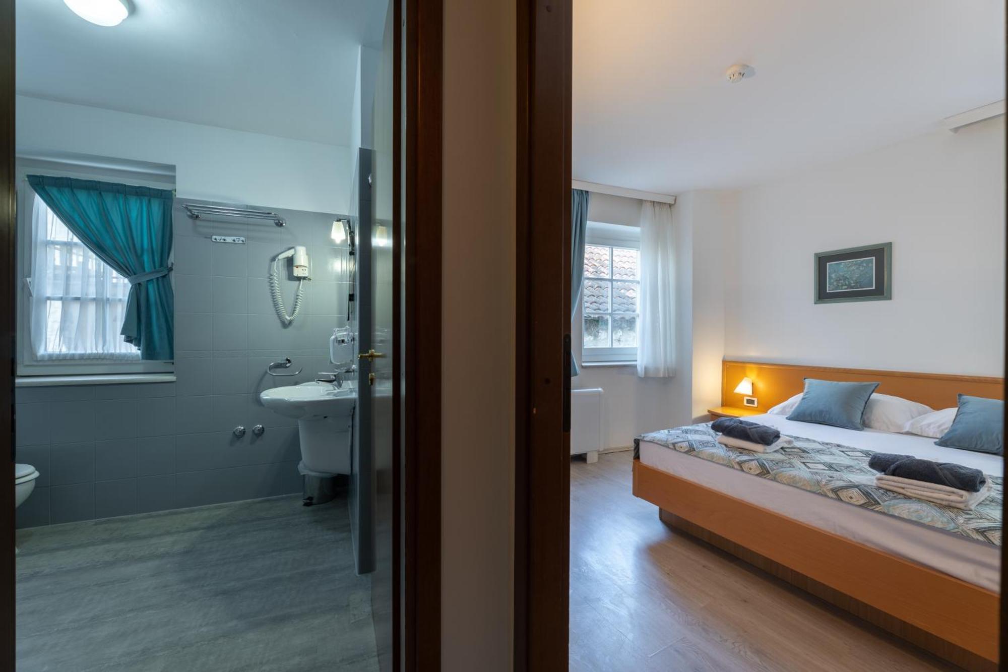 Villa Fontana Trogir Eksteriør billede