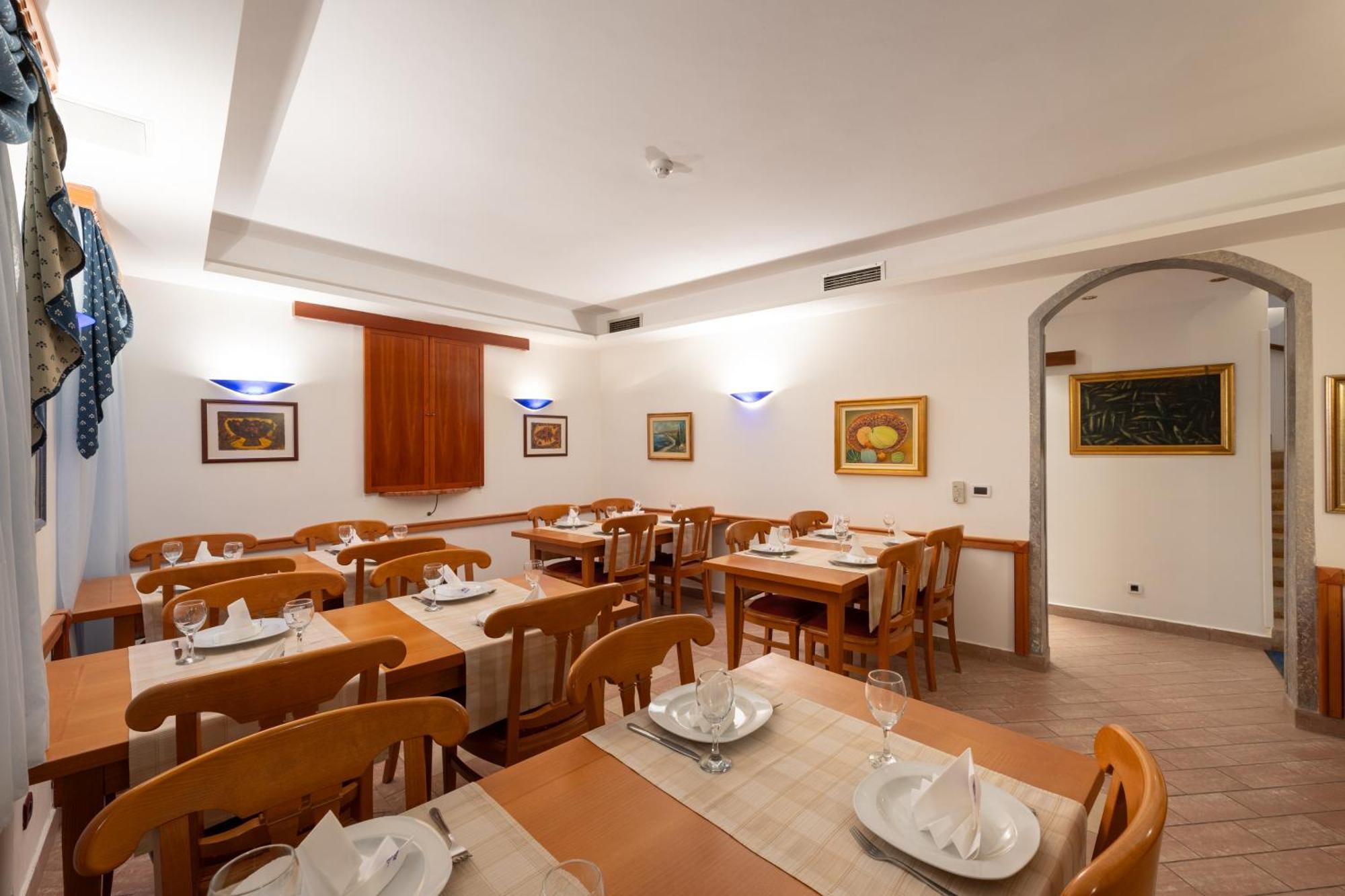 Villa Fontana Trogir Eksteriør billede